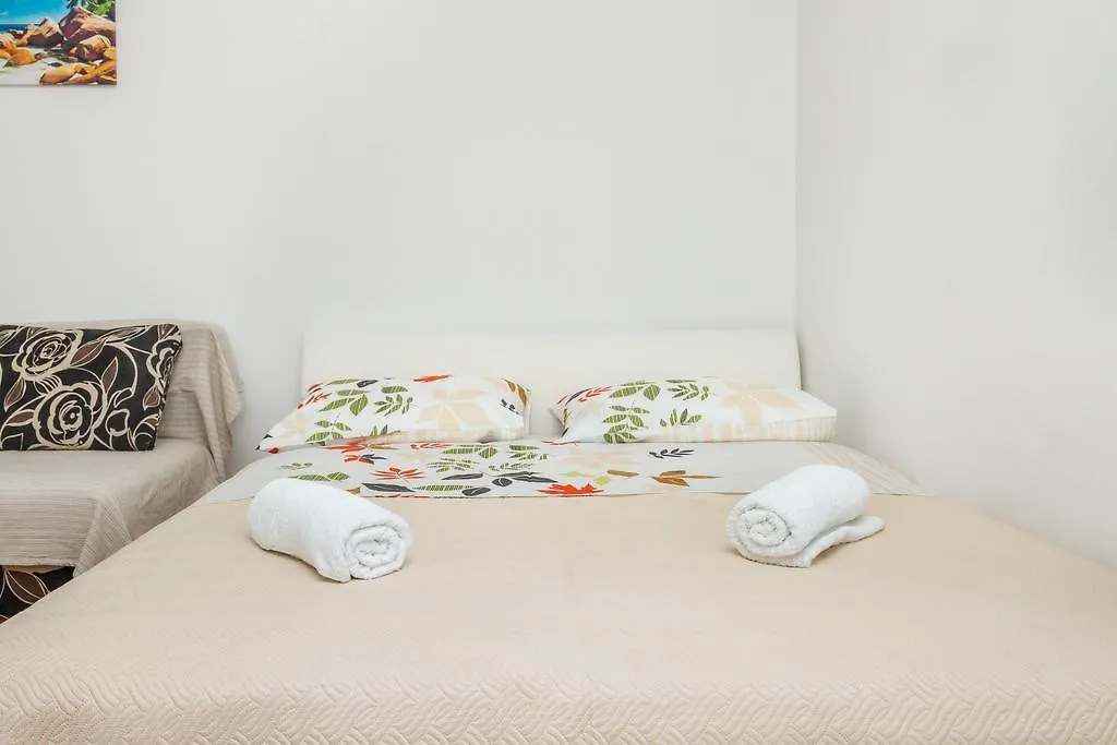 Central Jardin Guest House Split